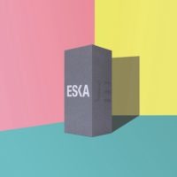 Mass colored Eska Jeans.: a resource-saving luxury packaging board